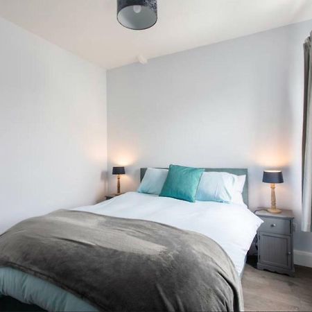 Beautiful Two Bed Mumbles Flat - With Parking Space Exteriér fotografie