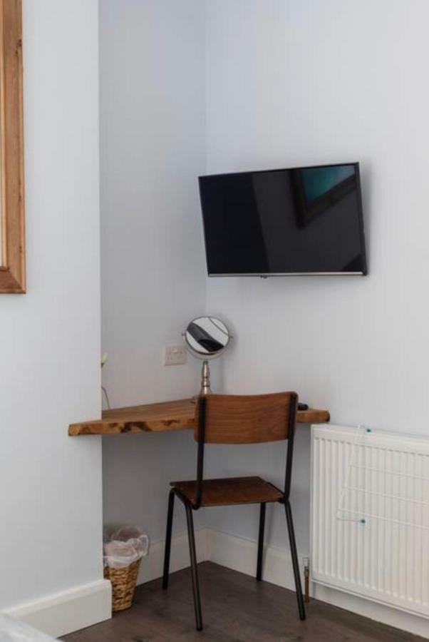 Beautiful Two Bed Mumbles Flat - With Parking Space Exteriér fotografie