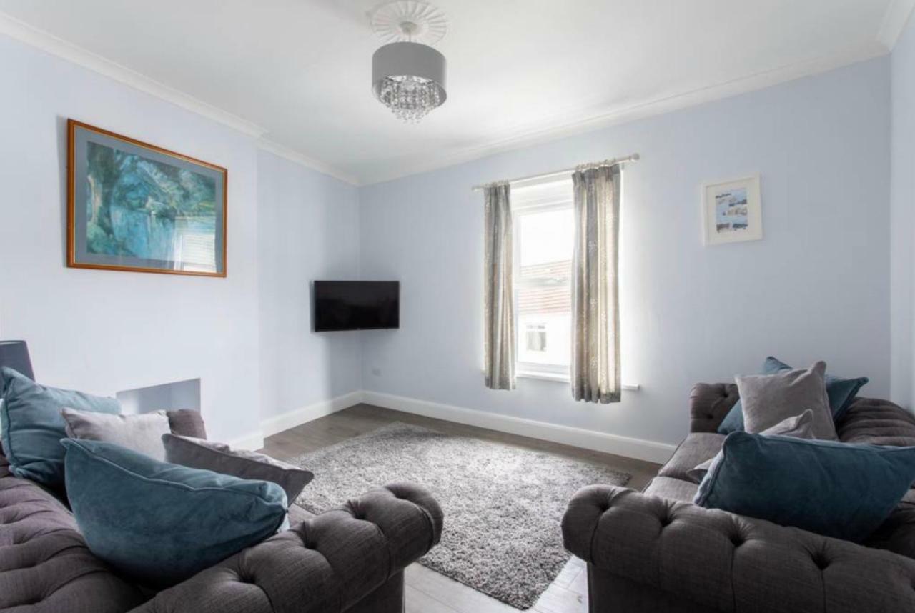 Beautiful Two Bed Mumbles Flat - With Parking Space Exteriér fotografie