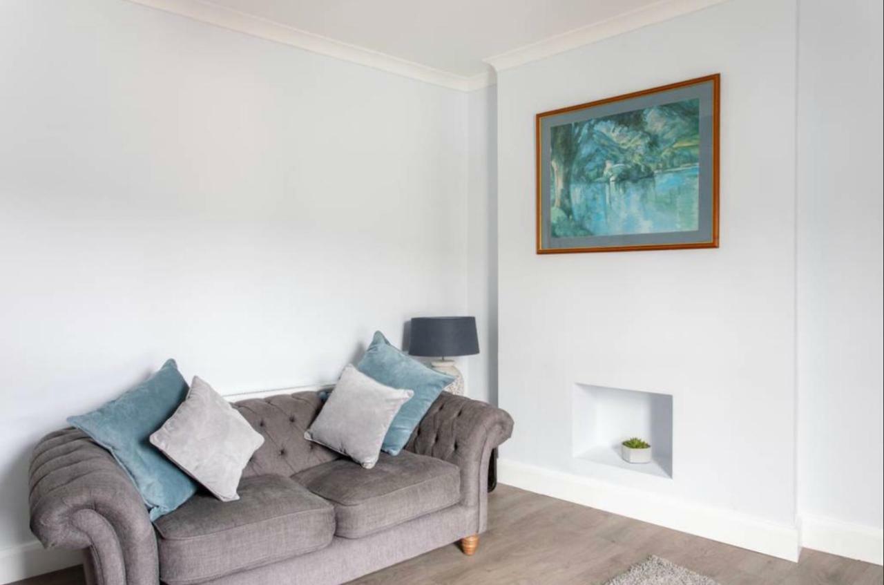 Beautiful Two Bed Mumbles Flat - With Parking Space Exteriér fotografie